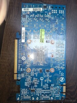 Gigabyte NVIDIA GeForce GTX 560 OC - 4