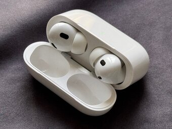 Apple AirPods Pro 2 - 4