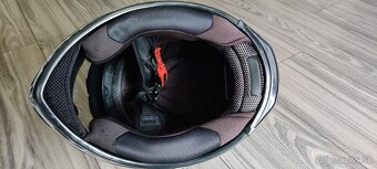 Prilba veľkosť M/L - 4