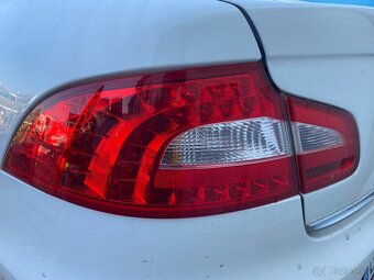 Superb 2 sedan diely - 4