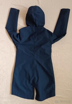 Tmavomodrá, tenká, nepremokavá parka do dažďa - 4