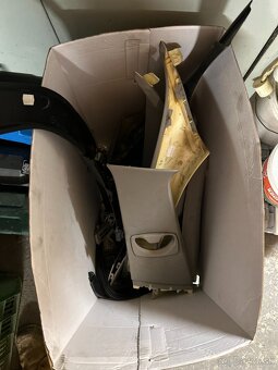 BMW e61 strop (skoro celý set) - 4