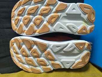 Tenisky Hoka Clifton 9 wide - 4