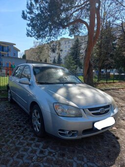 Predám KIA CERATO 1.6 - 4