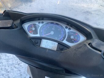 Yamaha x max 125 - 4