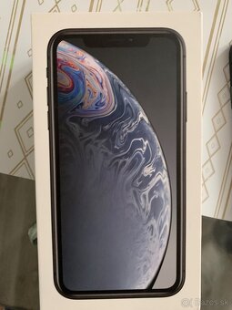 iPhone XR - 4