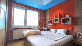 Na predaj priestranný 3,5 izbový byt s balkónom so... - 4