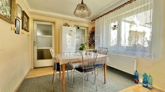 Rodinný dom s pozemkom 1183 m2 v Drahovciach pri Piešťanoch - 4