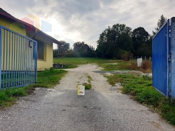 Na predaj stavebný pozemok o výmere 727 m2 v súkromnej št - 4