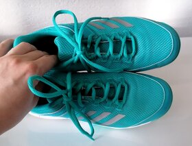 ADIDAS adiZero Club K Tenisky - 4