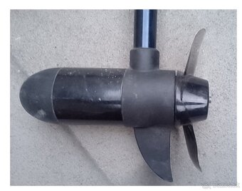lodný elektrický motor RHINO COBOLD V18 - 4