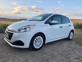 Peugeot 208 - 4