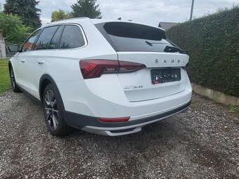 Škoda Octavia Combi 2.0 TDI Scout 4x4 DSG - 4