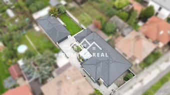 Rodinný dom so samostatnou bytovou jednotkou a dvojgarážou - 4