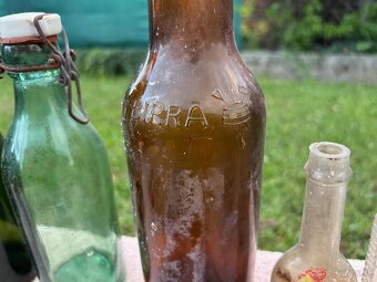 Stare sklenene flasky - 4