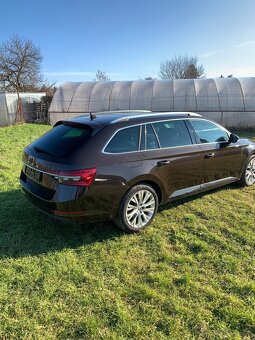 Škoda superb combi PREMIUM/Virtual/147kw/pano/webasto/ťažné - 4