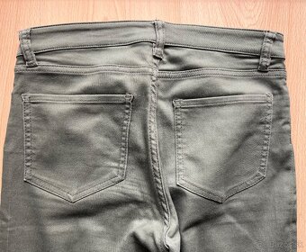 Zelené nohavice H&M - 4