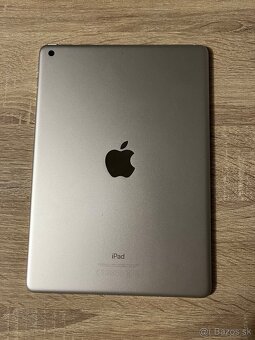 9.7” tablet iPad 5.generacia 32GB Silver TOP stav - 4