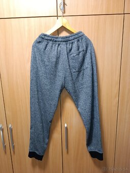 Voľnočasové tepláky JUST PLAY - 4