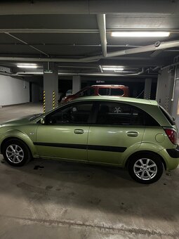 Kia Rio 2008 1.4 16V benzín - 4