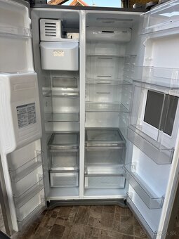 Americká chladnička LG - 4