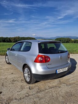Golf 5 1.6 - 4