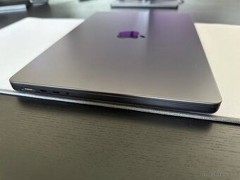 MacBook Pro 14" M4 / 512GB / 16GB RAM / SK / Vesmírne čiern - 4