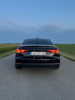 Audi A4 sedan - 4