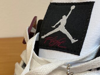Air Jordan 4 Retro PSG (Paris Saint-Germain) - 4