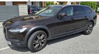 Volvo V90 Cross Country D4 2.0L Cross Country Pro AWD A/T - 4