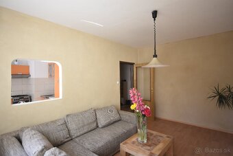 3-izbový byt na sídlisku JUH v KK , 64,6 m2 - 4
