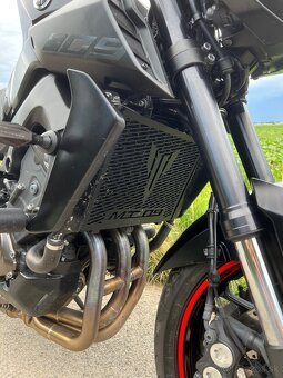 Yamaha MT09 2017 black - 4