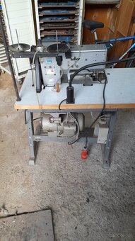 Sijaci stroj na kozu. - 4