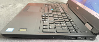 Dell Latitude E5570 - Intel Core i5, 8GB RAM, 256GB SSD, W11 - 4
