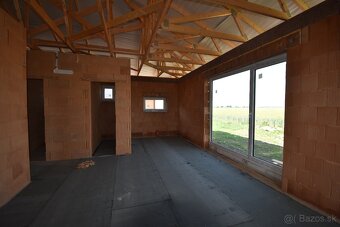 Na predaj 4i dom s terasou, tepelným čerpadlom, Topoľnica - 4