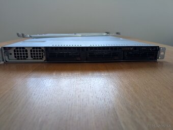 Server Supermicro 32 core, 104GB ram, 10TB hdd - 4