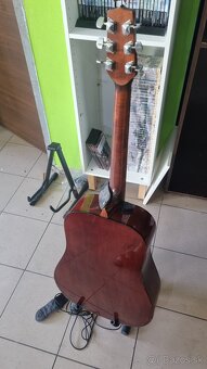 Akusticka gitara so snímačom - 4