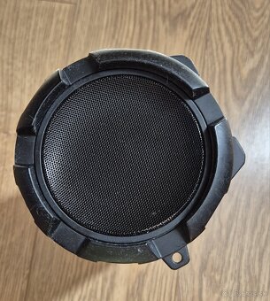 Bluetooth reproduktor s rádiom – vhodný do dielne - 4