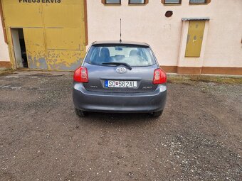 Toyota Auris - 4