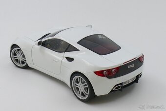 ARTEGA GT 1:18 REVELL - 4