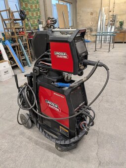 Pulzná zváračka Lincoln SPEEDTEC®400SP - 4