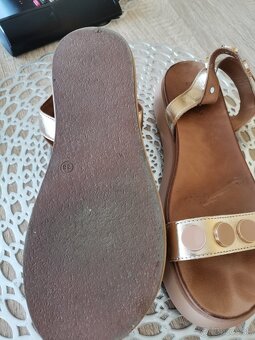 Kožené sandalky č 38 - 4