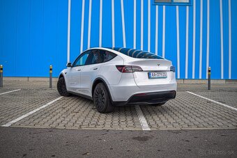Tesla Model Y Long Range Dual Motor AWD 4x4 - 4
