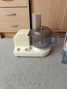 Kuchynský robot ETA 0024 - 4