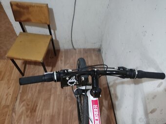 Predám dievčenský bicykel veľkosť S - 4