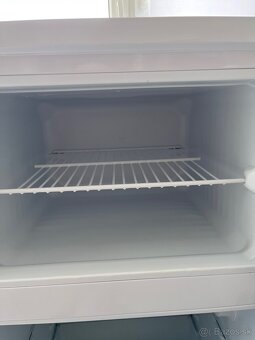 Chladnička s mrazničkou 70 € - 4