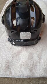 Hokejová helma - 4