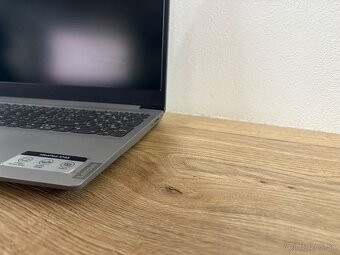 LENOVO IdeaPad S145 AMD A6 - 4