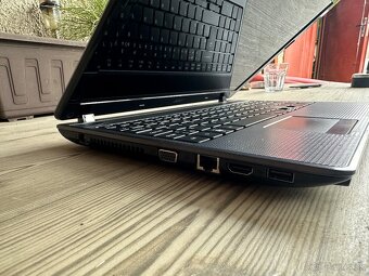 Predám notebook Acer Aspire 5349 I5/8GB/240GB SSD/W11 - 4