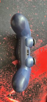 Dualshock modrý na ps4 - 4